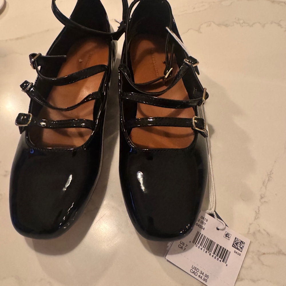 American Eagle Outfitters Black Patent Flats
